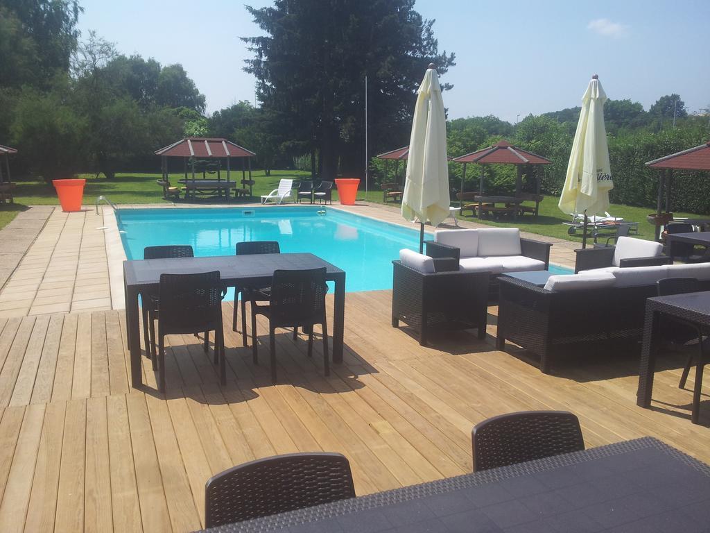 Logis Hotel Restaurant La Vieille Ferme, Macon Nord Sance Exterior photo
